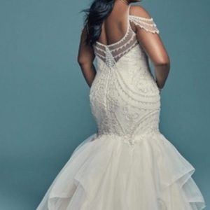 Size 18 Maggie Sottero Wedding Dress